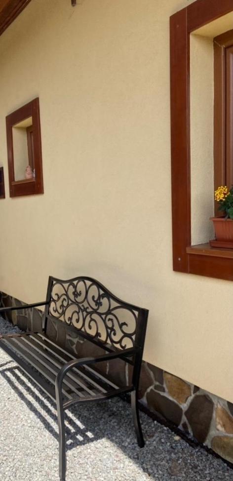 Vila Marko โนวาเลสนา ภายนอก รูปภาพ